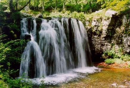 La cascade de Lacessat