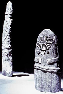 La statue-menhir de Saint-Sernin